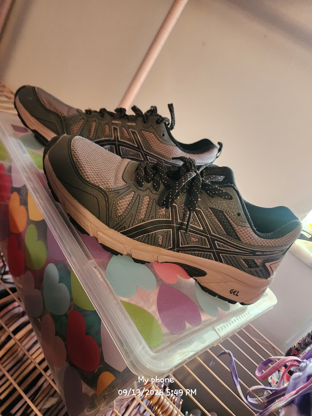 Men's Grey and Black Athletic Running Shoes